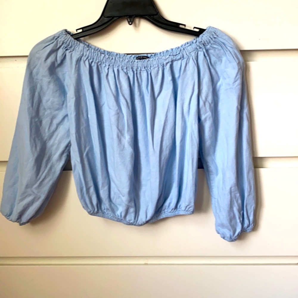 Brandy Melville Off Shoulder Crop Top S shirt